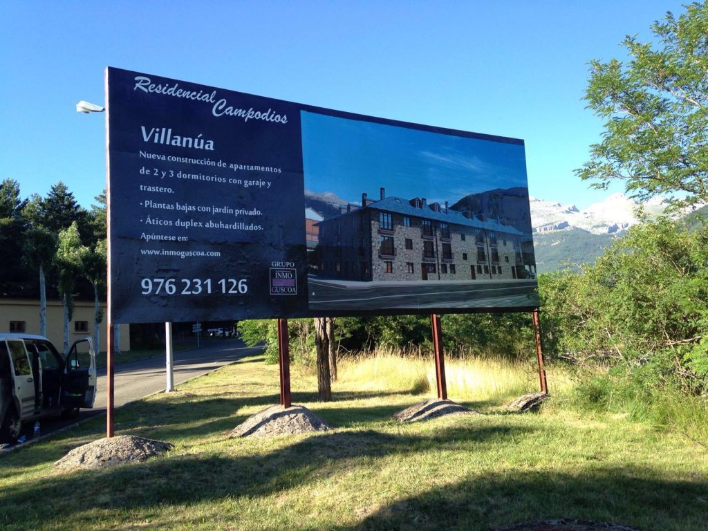 Cdcom - vallas publicitarias